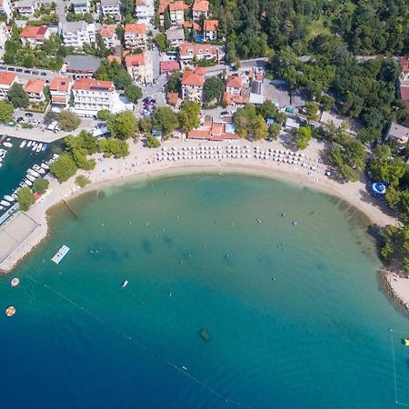 Apartments And Rooms With Parking Space Crikvenica - 19125 Buitenkant foto