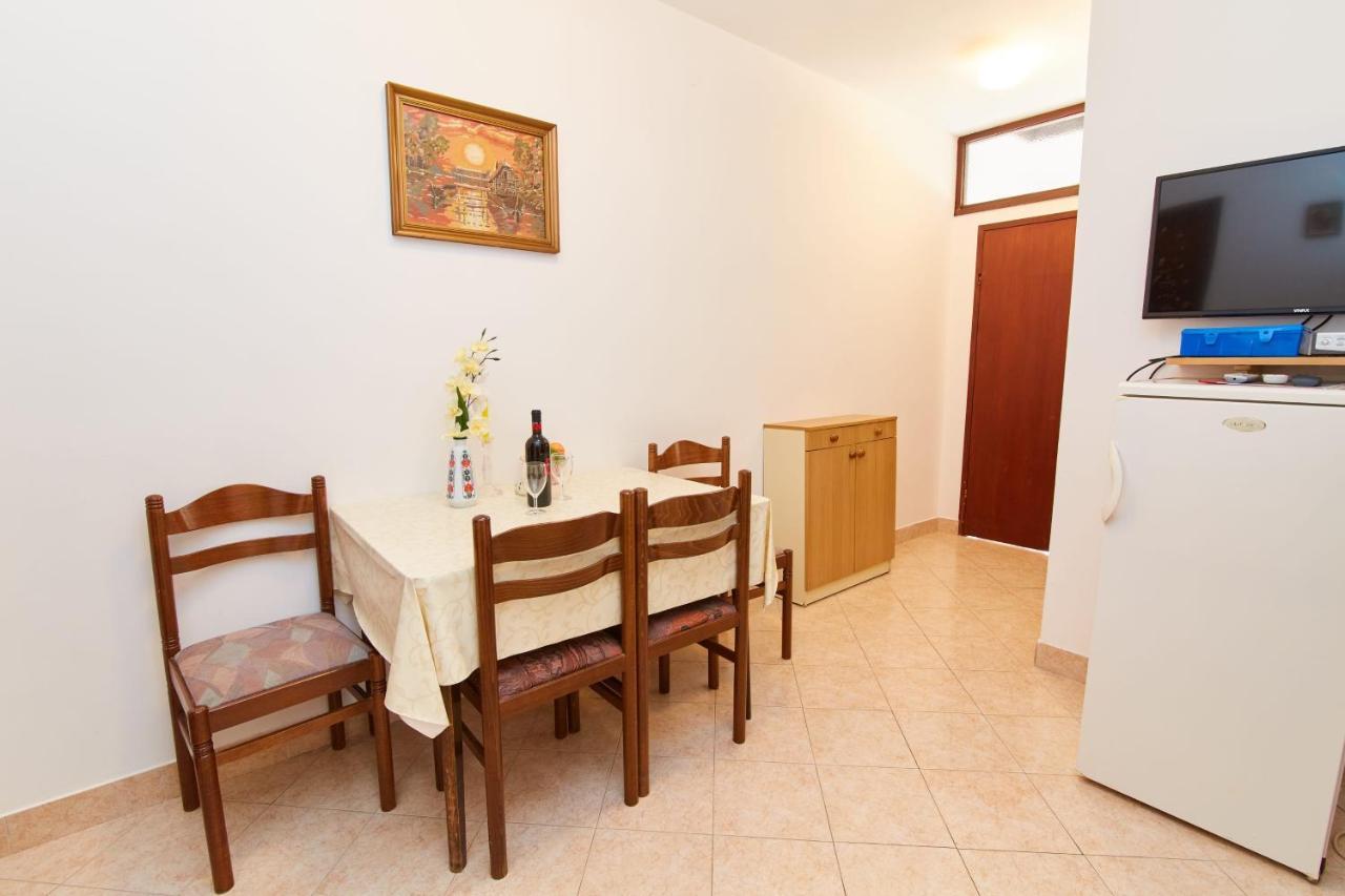 Apartments And Rooms With Parking Space Crikvenica - 19125 Buitenkant foto