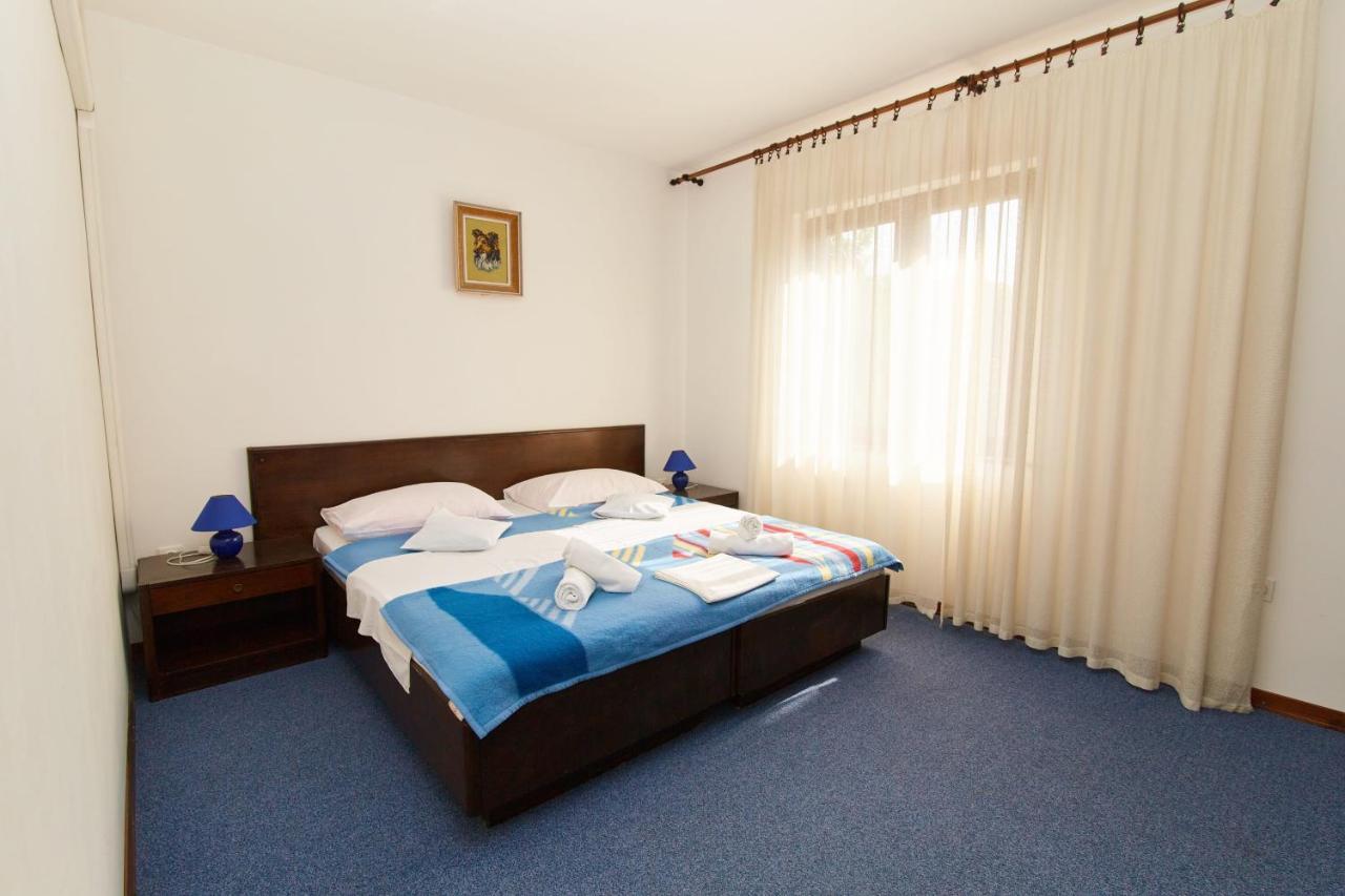 Apartments And Rooms With Parking Space Crikvenica - 19125 Buitenkant foto