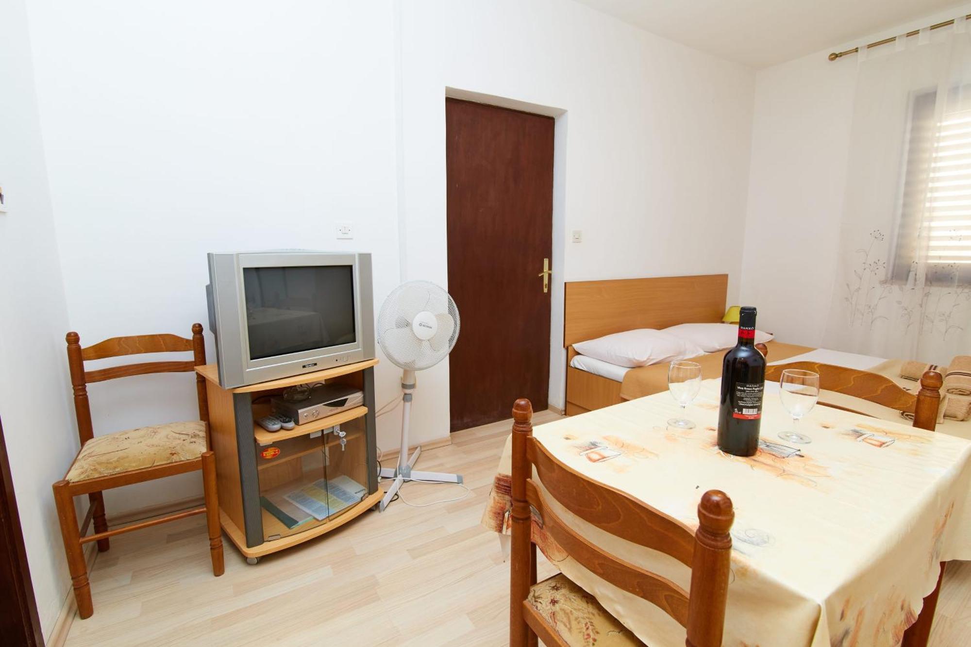 Apartments And Rooms With Parking Space Crikvenica - 19125 Kamer foto